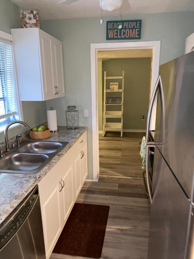 3 Bedroom House Fenced Backyard Private Patio Areas Grill Firepit Plenty Parking! Quick Access 10 Min To Beach Airport Delray West Palm Лейк-Уорт Экстерьер фото