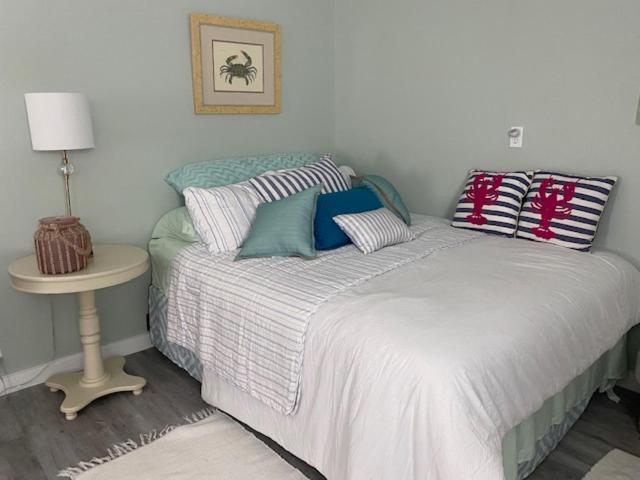 3 Bedroom House Fenced Backyard Private Patio Areas Grill Firepit Plenty Parking! Quick Access 10 Min To Beach Airport Delray West Palm Лейк-Уорт Экстерьер фото