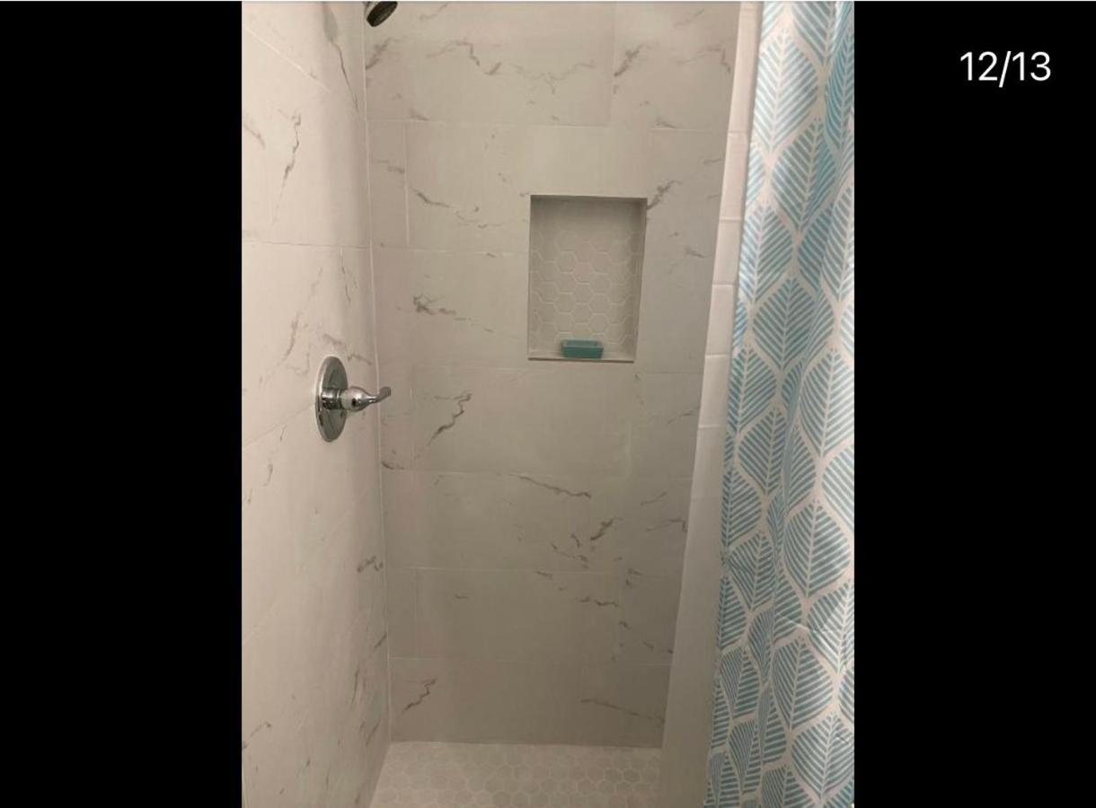 3 Bedroom House Fenced Backyard Private Patio Areas Grill Firepit Plenty Parking! Quick Access 10 Min To Beach Airport Delray West Palm Лейк-Уорт Экстерьер фото