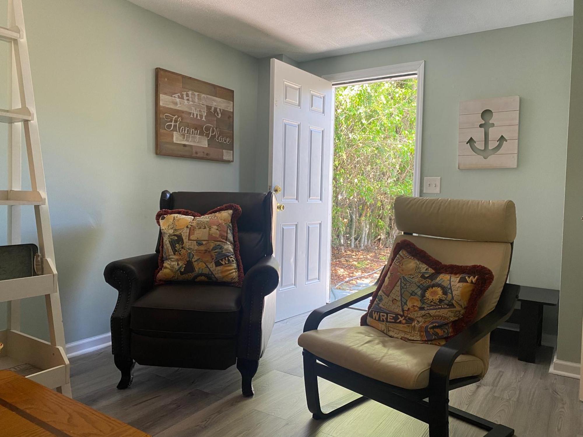 3 Bedroom House Fenced Backyard Private Patio Areas Grill Firepit Plenty Parking! Quick Access 10 Min To Beach Airport Delray West Palm Лейк-Уорт Экстерьер фото